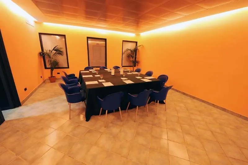 Hotel Palacavicchi Ciampino 3*,